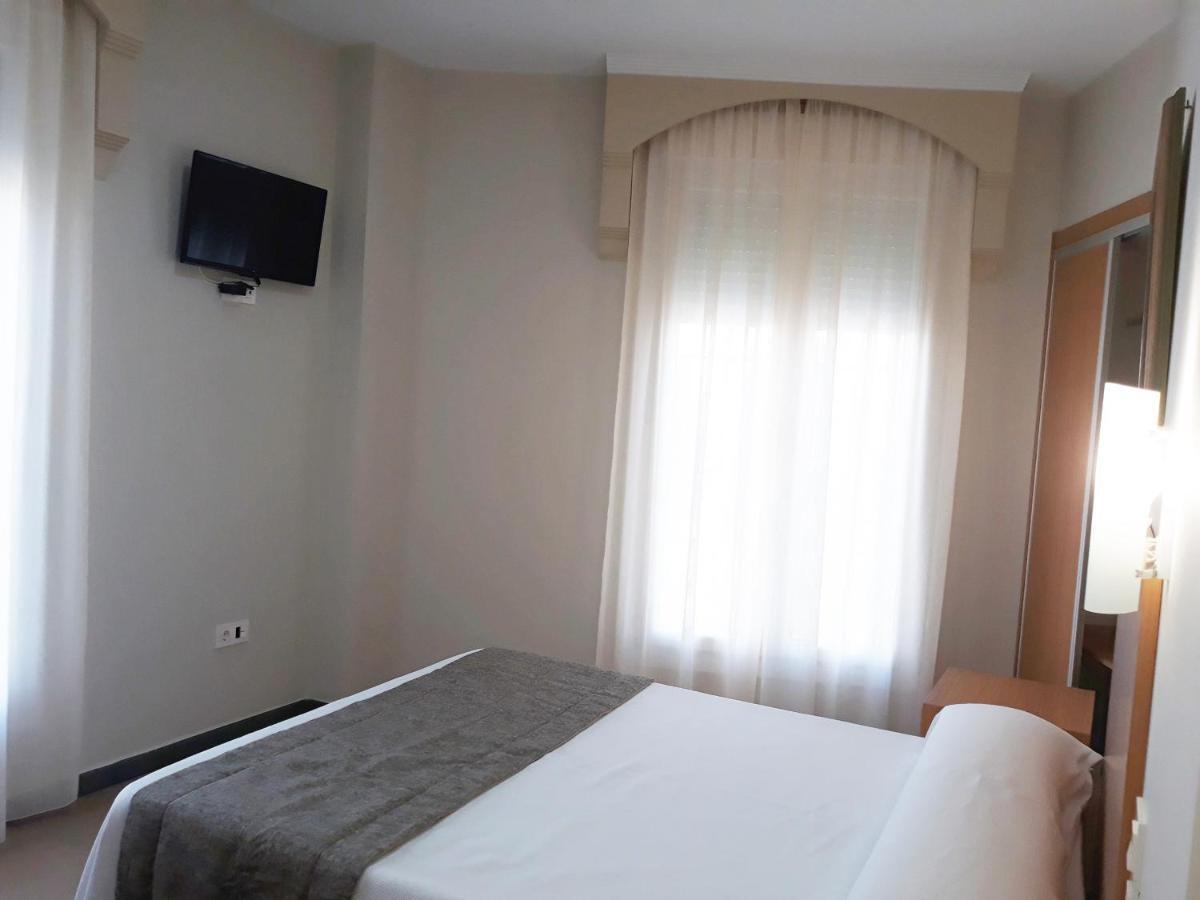 Hostal Montemayor موغير المظهر الخارجي الصورة