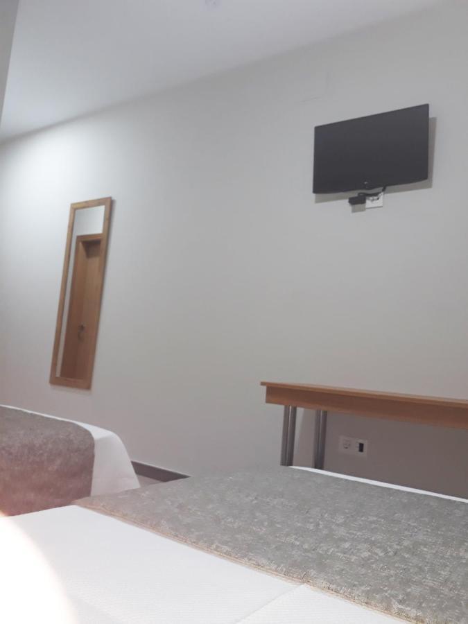 Hostal Montemayor موغير المظهر الخارجي الصورة